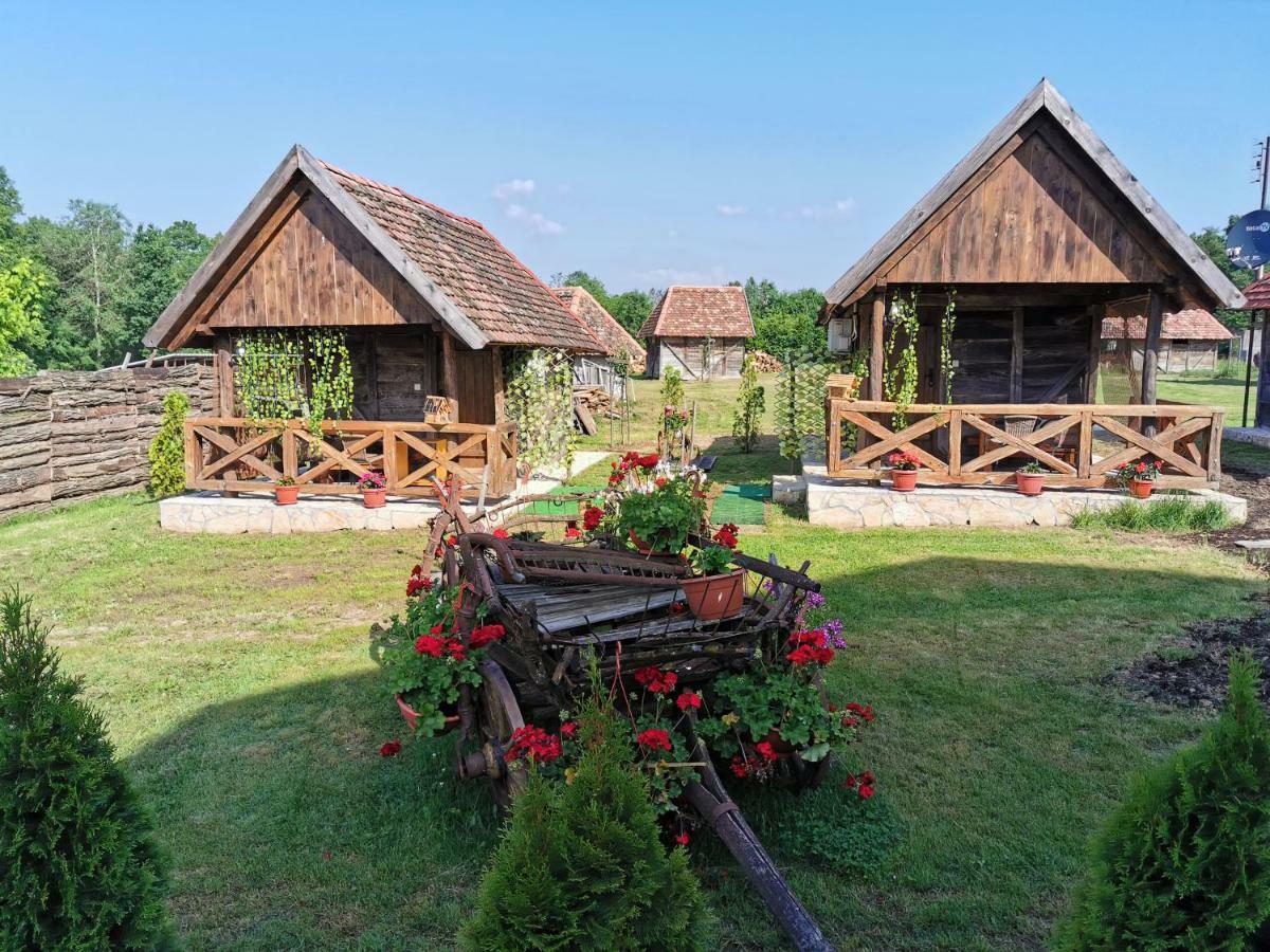 Hotel Etno Selo Eden Zeravacki Potok Exterior foto